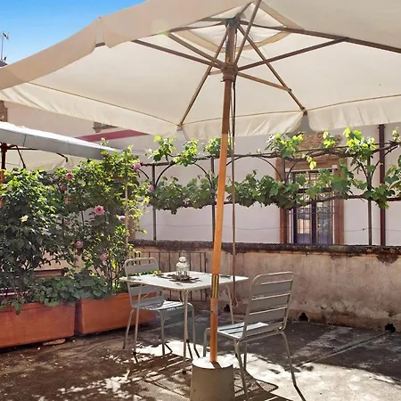 Διαμέρισμα La Rosa Al Roseto Del Drago *