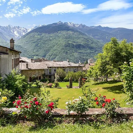 La Rosa Al Roseto Del Drago San Bernardo (Sondrio)